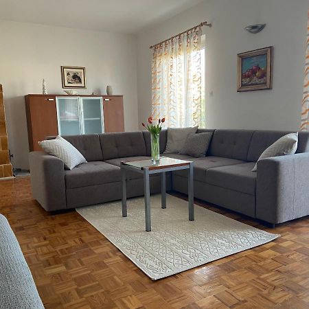 Apartman Noni Biograd Na Moru Eksteriør bilde