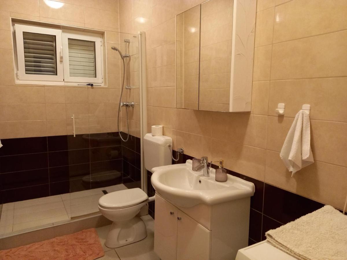 Apartman Noni Biograd Na Moru Eksteriør bilde